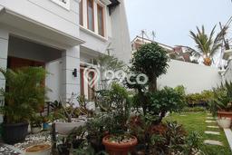 Dijual Rumah Mewah Megah Dengan View Eksklusif di Klender, Jakarta Timur Dijual Rumah Mewah Megah Dengan View Eksklusif di Klender, Jakarta Timur