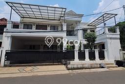Rumah Elit Modern Tanpa Renovasi di Gandaria Jakarta Selatan Rumah Elit Modern Tanpa Renovasi di Gandaria Jakarta Selatan