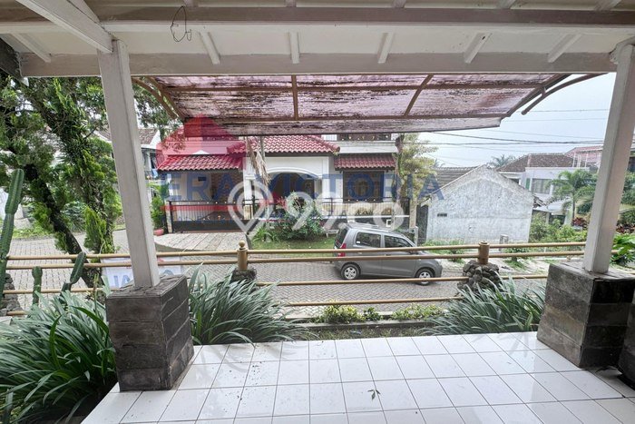 Jual Rumah Bagus Siap Huni LB 109m2 di Karangploso, Malang Jual Rumah Bagus Siap Huni LB 109m2 di Karangploso, Malang