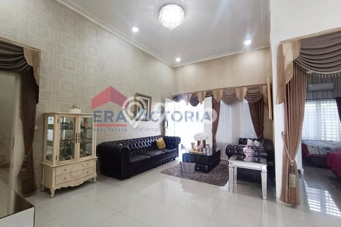 Jual Rumah Luas Elegan Dengan View Cantik di Arjosari, Malang Jual Rumah Luas Elegan Dengan View Cantik di Arjosari, Malang