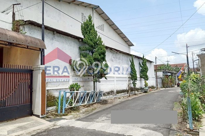Gudang Dijual Lokasi Emas di Blimbing Luas 828m2 Gudang Dijual Lokasi Emas di Blimbing Luas 828m2