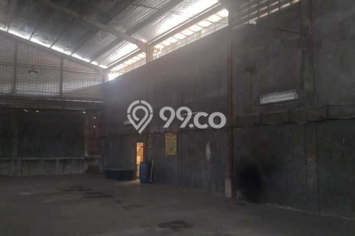 Unit Gudang Disewakan di Cikarang di Area Ramai & Strategis Unit Gudang Disewakan di Cikarang di Area Ramai & Strategis