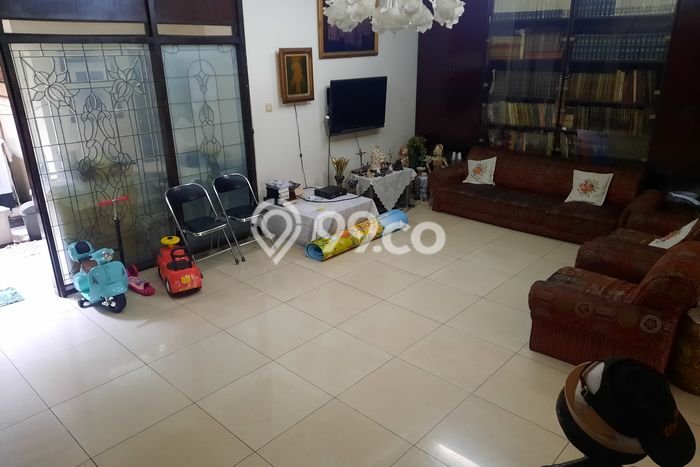 Hunian Mewah LB 278m2 Siap Pakai Desain Elegan di Rawamangun, Jakarta Timur Hunian Mewah LB 278m2 Siap Pakai Desain Elegan di Rawamangun, Jakarta Timur