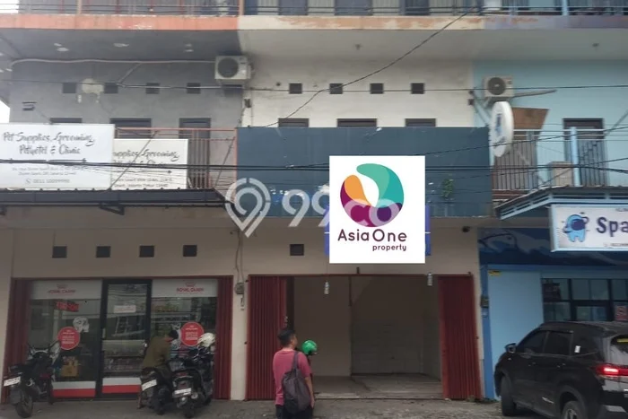 Ruko untuk disewa di Duren Sawit punya LT 30m2 & LB 80m2 harga sewa kompetitif Ruko untuk disewa di Duren Sawit punya LT 30m2 & LB 80m2 harga sewa kompetitif