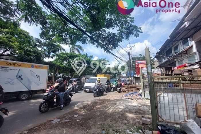 Ruko Dijual di Ciputat Tangerang Selatan dengan Luas Bangunan 300m2 Ruko Dijual di Ciputat Tangerang Selatan dengan Luas Bangunan 300m2