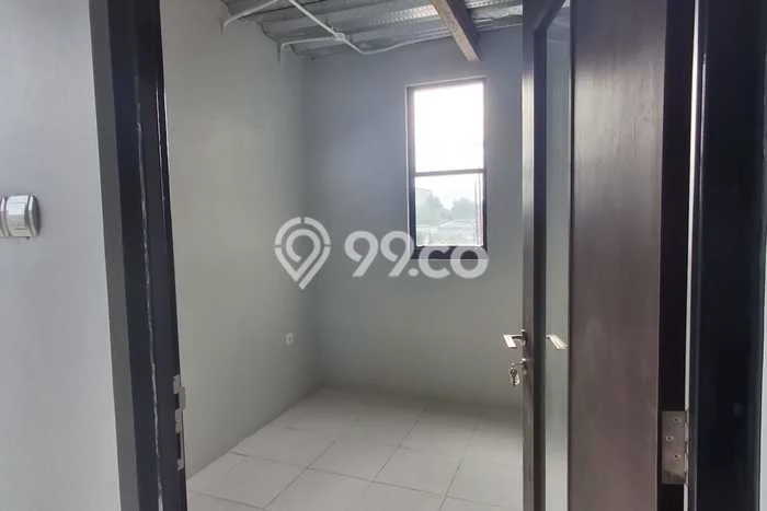 Gudang Area Komersial Kawasan , Luas 600m2m², Posisi Strategis Gudang Area Komersial Kawasan , Luas 600m2m², Posisi Strategis