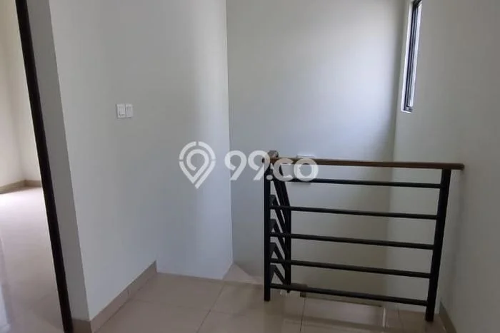 Jarang Ada! Rumah Sewa 4 Kamar Nyaman Siap Huni Summarecon Crown Gading Jarang Ada! Rumah Sewa 4 Kamar Nyaman Siap Huni Summarecon Crown Gading