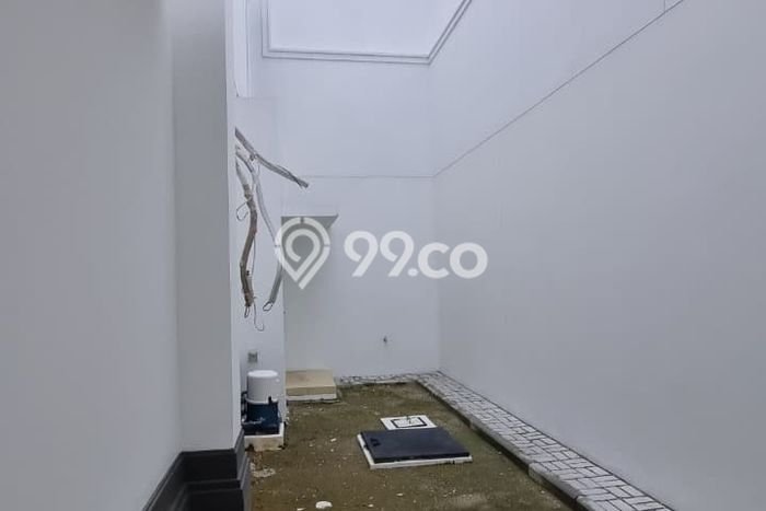 Jarang Ada! Rumah Kontrakan 4 Kamar Bagus Siap Huni Summarecon Crown Gading Jarang Ada! Rumah Kontrakan 4 Kamar Bagus Siap Huni Summarecon Crown Gading