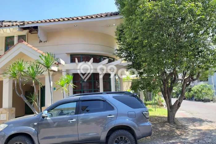 Dijual Rumah Luas Megah Dengan View Cantik di Margorejo, Surabaya Dijual Rumah Luas Megah Dengan View Cantik di Margorejo, Surabaya