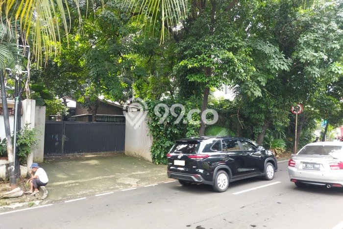 Kantor Dijual di Kebayoran Lama LT 1560m2, LB 900m2 Solusi Investasi Cerdas Kantor Dijual di Kebayoran Lama LT 1560m2, LB 900m2 Solusi Investasi Cerdas