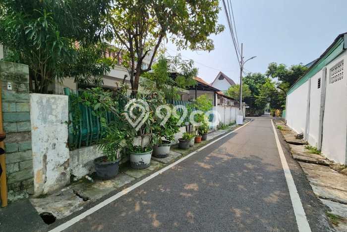 LOKASI STRATEGIS! Pabrik Kawasan Gambir, Luas 180m2m², Area Komersial LOKASI STRATEGIS! Pabrik Kawasan Gambir, Luas 180m2m², Area Komersial