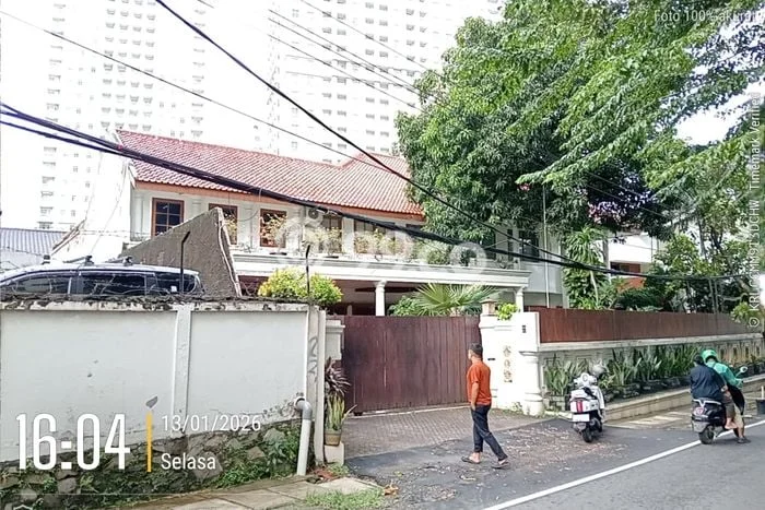 Best Deal Hunian Premium Ideal dan Luas di Kebayoran Lama, Jakarta Selatan Best Deal Hunian Premium Ideal dan Luas di Kebayoran Lama, Jakarta Selatan
