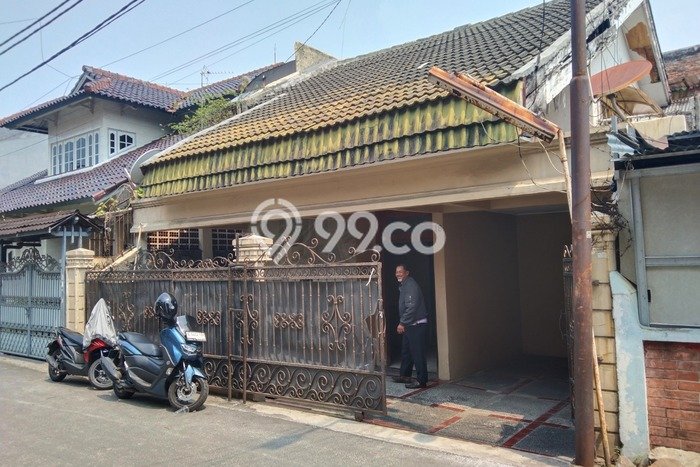 Jual Rumah Strategis Bagus Punya 3 KT di Kebon Jeruk Jakarta Barat SHM Jual Rumah Strategis Bagus Punya 3 KT di Kebon Jeruk Jakarta Barat SHM