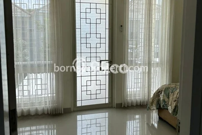 Siap Huni Rumah Mewah 3 Kamar di Balikpapan Kota Dekat ke Mana Saja Siap Huni Rumah Mewah 3 Kamar di Balikpapan Kota Dekat ke Mana Saja