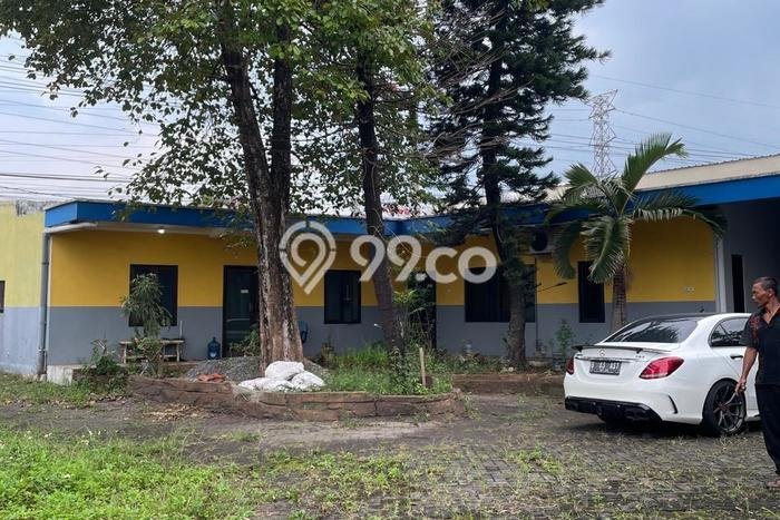Unit Gudang Disewakan di Mojokerto di Area Ramai & Strategis Unit Gudang Disewakan di Mojokerto di Area Ramai & Strategis
