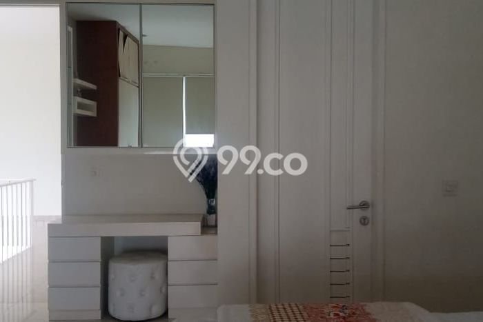 Rumah Elit Modern Tanpa Renovasi di Sentul City Bogor Rumah Elit Modern Tanpa Renovasi di Sentul City Bogor