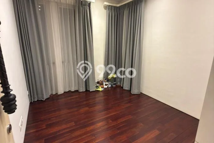 Dijual Rumah Mewah Elegan Dengan View Cantik di Citraland, Surabaya Dijual Rumah Mewah Elegan Dengan View Cantik di Citraland, Surabaya