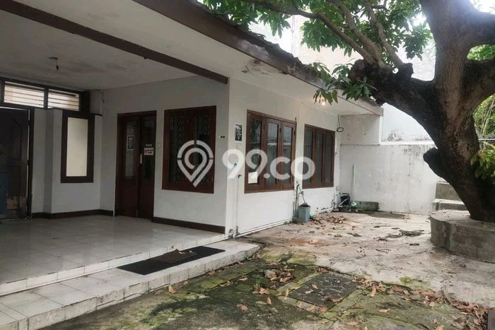Rumah Sewa Surabaya LT 385m2 LB 250m2 Area Surabaya Kota Rumah Sewa Surabaya LT 385m2 LB 250m2 Area Surabaya Kota