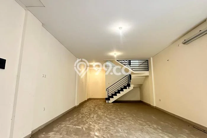 Ruko Bagus Dijual LB 200m2 Lokasi Strategis Bandung Area Cocok untuk Bisnis Ruko Bagus Dijual LB 200m2 Lokasi Strategis Bandung Area Cocok untuk Bisnis