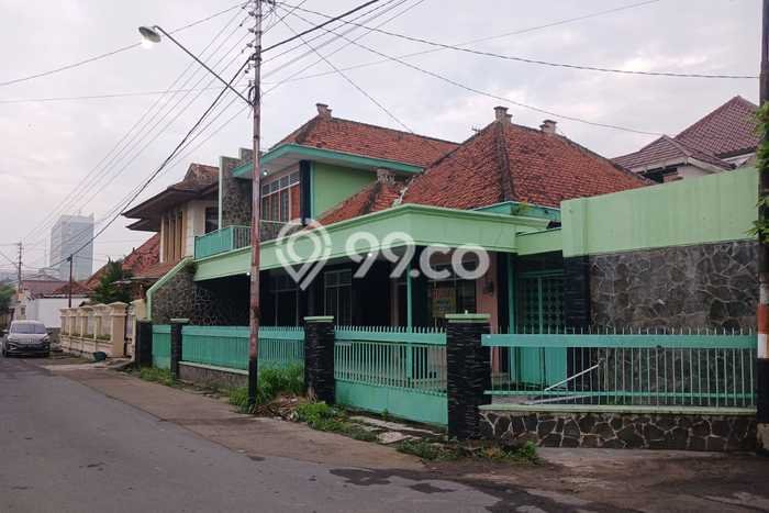 Dijual Rumah Premium dengan Fasilitas Sekitar Komplit di Laweyan, Surakarta Dijual Rumah Premium dengan Fasilitas Sekitar Komplit di Laweyan, Surakarta
