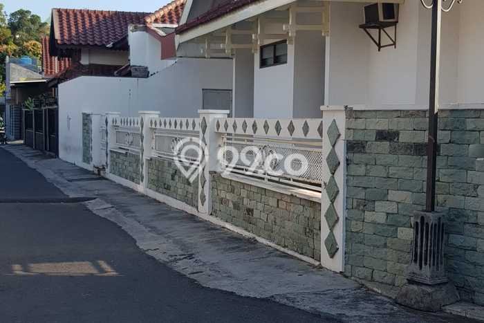 Siap Huni Hunian Elit 5 Kamar di Laweyan Dekat ke Mana Pun Siap Huni Hunian Elit 5 Kamar di Laweyan Dekat ke Mana Pun