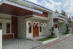 Rumah Luas Asri 3 KT Siap Pakai di Purwomartani Sleman Rumah Luas Asri 3 KT Siap Pakai di Purwomartani Sleman