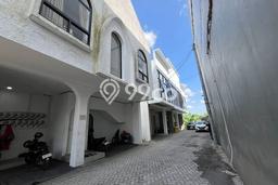 Rumah Kost untuk Dijual di Tegalrejo dengan 14 KT, 14 KM, Luas 200m2 Rumah Kost untuk Dijual di Tegalrejo dengan 14 KT, 14 KM, Luas 200m2