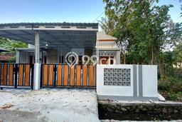 Dijual Rumah Siap Huni di Prambanan Sleman Harga Rp 390 Juta LT 102m2 Dijual Rumah Siap Huni di Prambanan Sleman Harga Rp 390 Juta LT 102m2