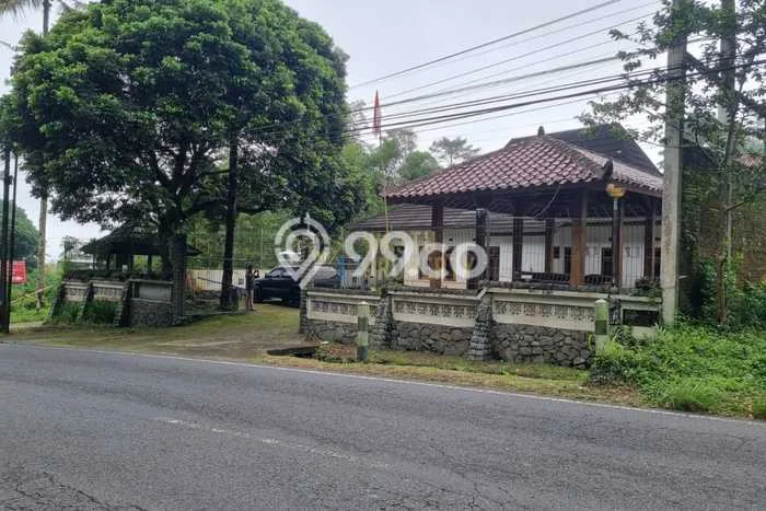 HARGA MENARIK! Vila Kawasan Pakem, Area 400m2m², Kawasan Asri dan aman HARGA MENARIK! Vila Kawasan Pakem, Area 400m2m², Kawasan Asri dan aman