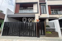 Dijual Rumah Premium dengan Fasilitas Sekitar Komplit di Depok, Sleman Dijual Rumah Premium dengan Fasilitas Sekitar Komplit di Depok, Sleman