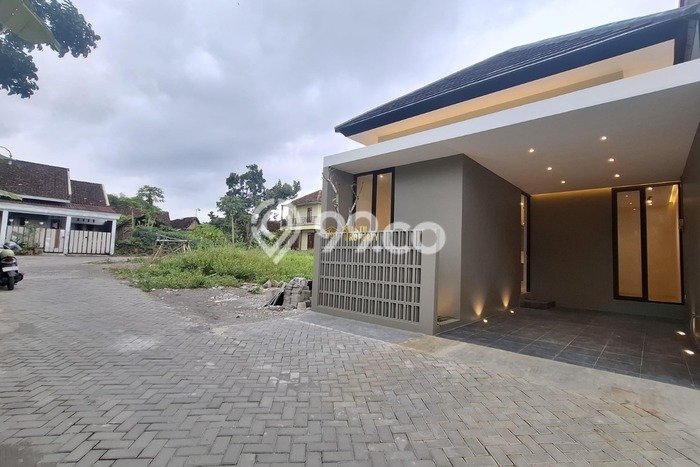 Hunian Cantik Modern Lb 70m2 di Ngaglik, Sleman Hunian Cantik Modern Lb 70m2 di Ngaglik, Sleman