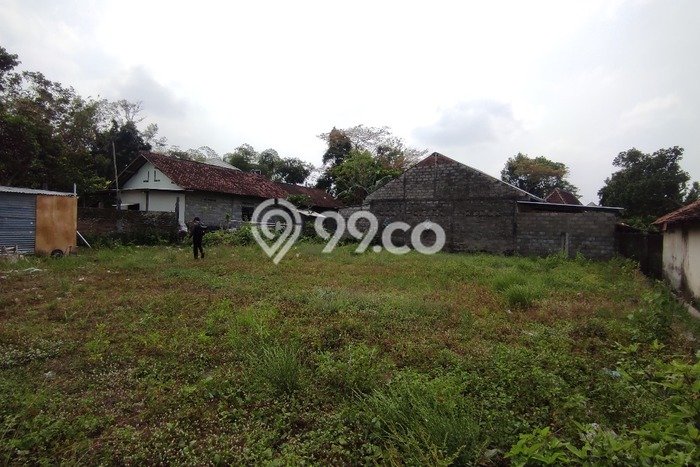 Kavling Tanah di Ngaglik Dijual Luas 211m2 Legalitas SHM Kavling Tanah di Ngaglik Dijual Luas 211m2 Legalitas SHM