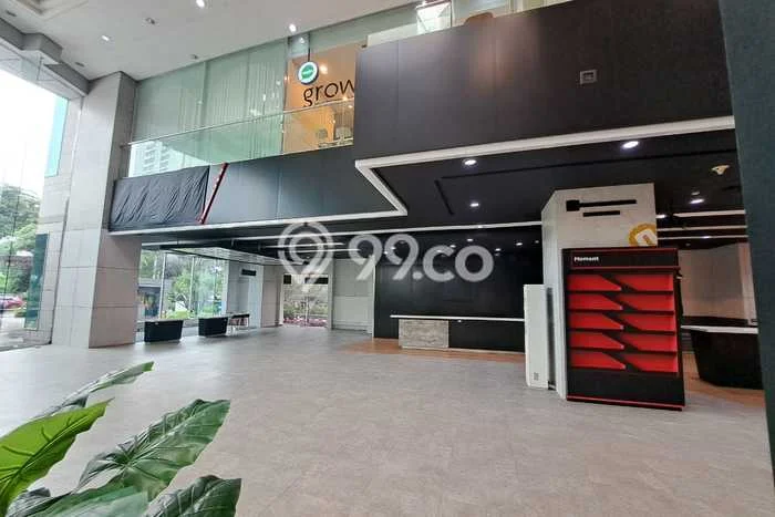 Unit Komersial Disewakan di Sudirman di Area Ramai & Strategis Unit Komersial Disewakan di Sudirman di Area Ramai & Strategis