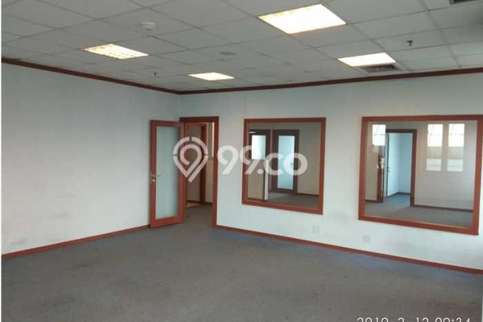 Kantor Disewakan di Area Ramai Mampang Prapatan, Jakarta Selatan Kantor Disewakan di Area Ramai Mampang Prapatan, Jakarta Selatan