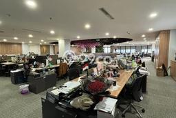 Unit Kantor Disewakan di Gatot Subroto di Area Ramai & Strategis Unit Kantor Disewakan di Gatot Subroto di Area Ramai & Strategis