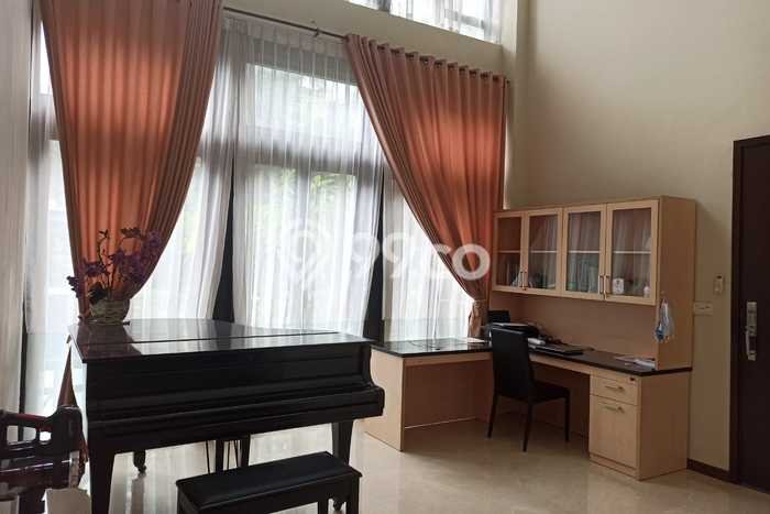 Dijual Rumah Elit Exclusive di BSD, Tangerang Selatan Dijual Rumah Elit Exclusive di BSD, Tangerang Selatan