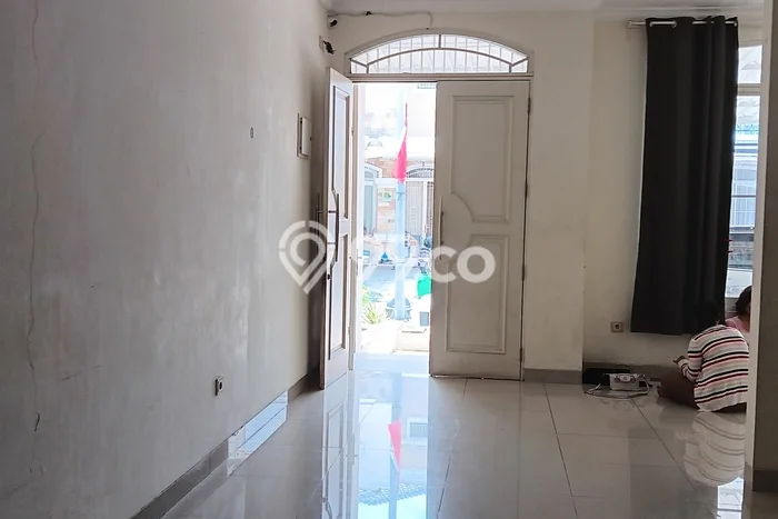 Disewakan Segera Rumah Kondisi Baik di Area Cipondoh, Tangerang Disewakan Segera Rumah Kondisi Baik di Area Cipondoh, Tangerang