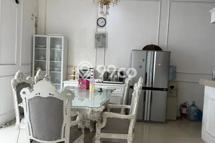 Disewakan segera hunian minimalis lokasi strategis 8 Kamar di Cinere, Depok Disewakan segera hunian minimalis lokasi strategis 8 Kamar di Cinere, Depok