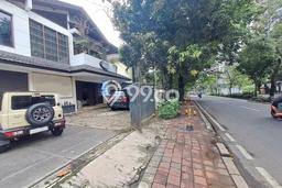 Rumah 7 Kamar Siap Huni Disewakan di Kebayoran Lama Harga Kompetitif Rumah 7 Kamar Siap Huni Disewakan di Kebayoran Lama Harga Kompetitif