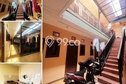 FOR SALE Kost 26 Kamar, 6 Kamar Mandi di Kebayoran Lama, Jakarta Selatan, Luas 180m2 FOR SALE Kost 26 Kamar, 6 Kamar Mandi di Kebayoran Lama, Jakarta Selatan, Luas 180m2