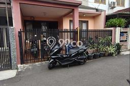 Rumah Modern 3 KT di Pondok Bambu Jakarta Timur Unfurnished Rumah Modern 3 KT di Pondok Bambu Jakarta Timur Unfurnished