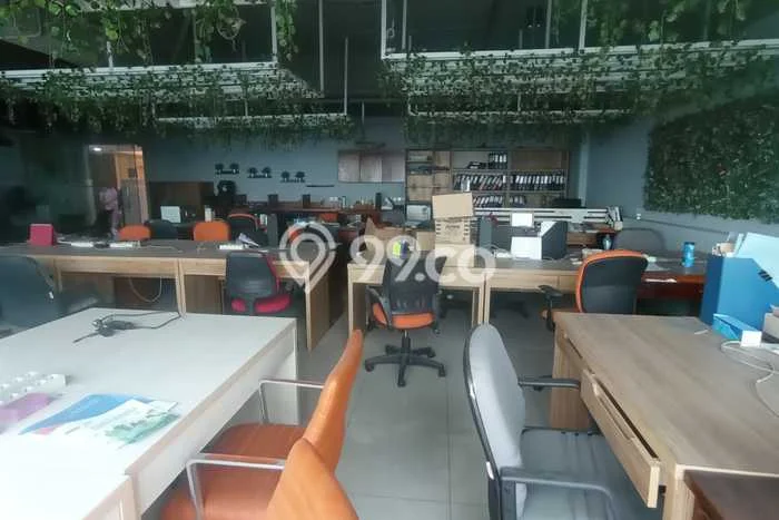 Unit Kantor Disewakan di Slipi di Area Ramai & Strategis Unit Kantor Disewakan di Slipi di Area Ramai & Strategis