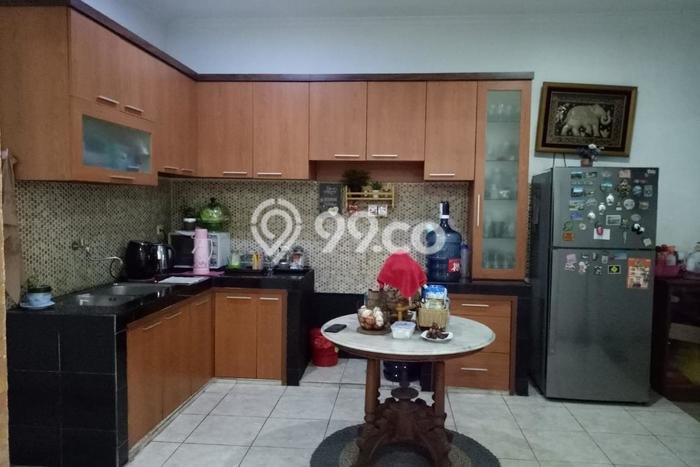 Rumah Elit Modern Tanpa Renovasi di Cinere Jakarta Selatan Rumah Elit Modern Tanpa Renovasi di Cinere Jakarta Selatan