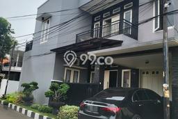 Rumah Luxury Modern Tanpa Renovasi di Kayu Putih Jakarta Timur Rumah Luxury Modern Tanpa Renovasi di Kayu Putih Jakarta Timur