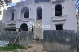 Ready to Use! Luxury House LT 673m2 Desain Elegan di Jati Padang Ready to Use! Luxury House LT 673m2 Desain Elegan di Jati Padang
