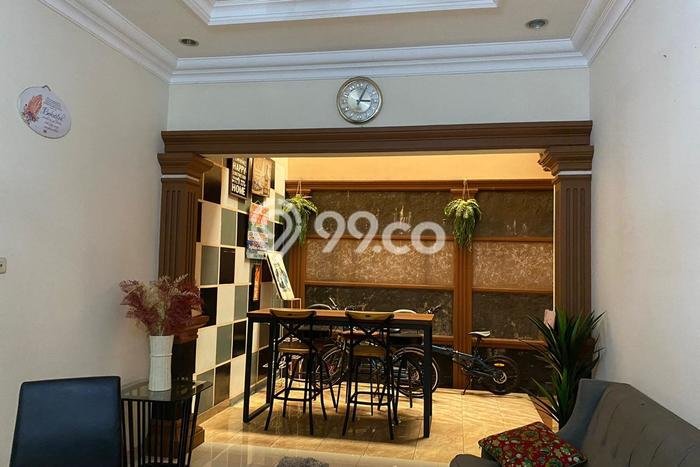 Hot Offer Hunian Mewah Ideal dan Luas di Duren Sawit, Jakarta Timur Hot Offer Hunian Mewah Ideal dan Luas di Duren Sawit, Jakarta Timur