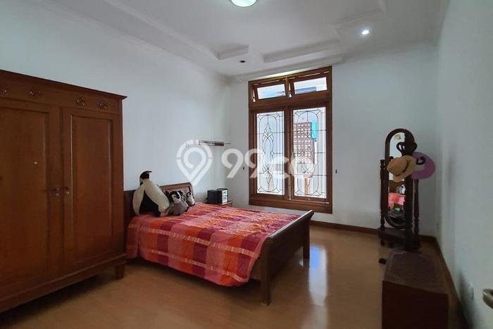 Jual Rumah Luas Elegan Dengan View Eksklusif di Bintaro, Tangerang Selatan Jual Rumah Luas Elegan Dengan View Eksklusif di Bintaro, Tangerang Selatan