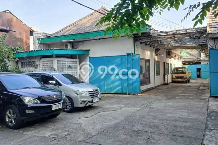 Unit Pabrik Dijual di Kebayoran Lama Jakarta Selatan Luas Bangunan 2000m2 Unit Pabrik Dijual di Kebayoran Lama Jakarta Selatan Luas Bangunan 2000m2