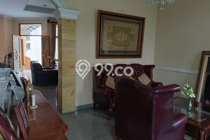 Rumah Luxury Modern Tanpa Renovasi di Pejompongan Jakarta Pusat Rumah Luxury Modern Tanpa Renovasi di Pejompongan Jakarta Pusat