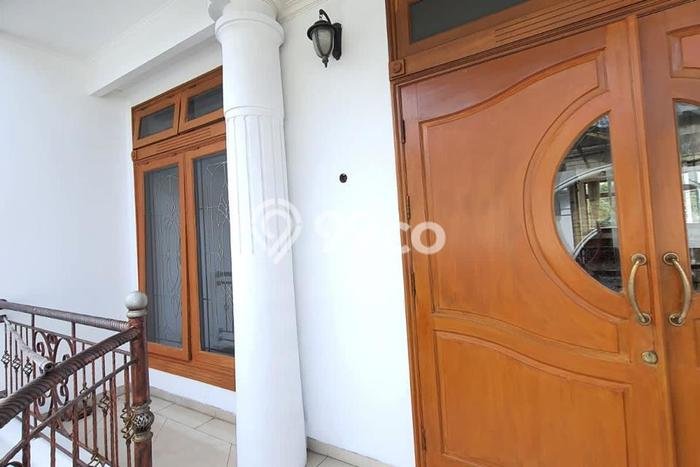 Jual Rumah Luas Elegan Dengan View Eksklusif di Bintaro, Tangerang Selatan Jual Rumah Luas Elegan Dengan View Eksklusif di Bintaro, Tangerang Selatan